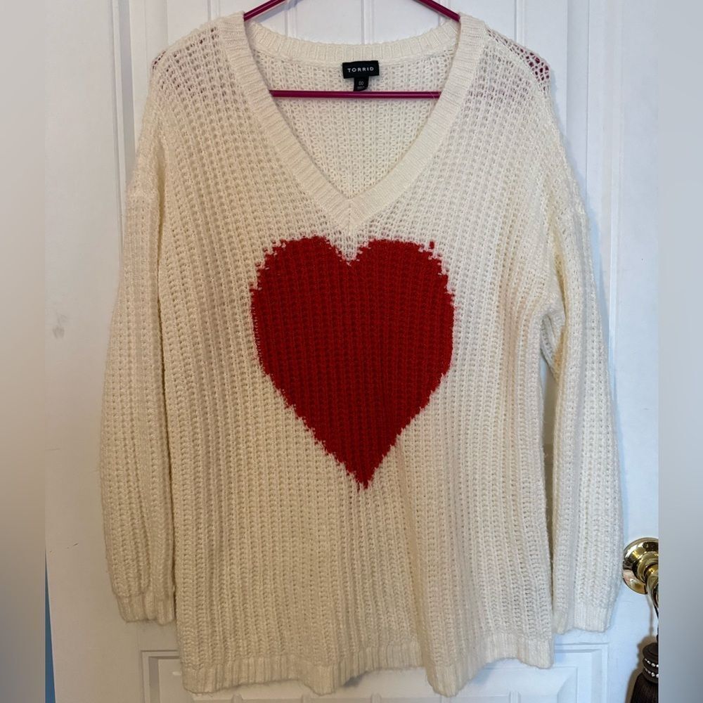 Torrid V-Neck Heart Sweater - Size 00